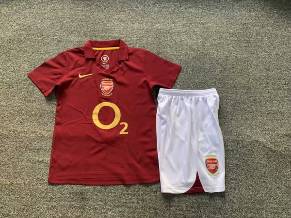 05/06 Arsenal Home Retro Kids Kit